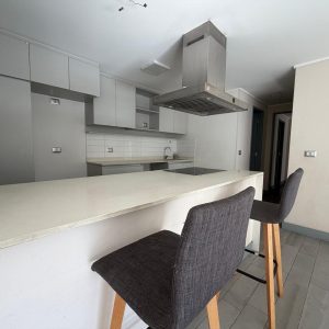 Venta moderno y amplio dpto. en Sucre / Pedro de Valdivia / Ñuñoa full
