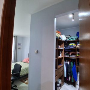 Venta dpto. como nuevo en Plaza de Asís/ Las Condes / Cantagallo full