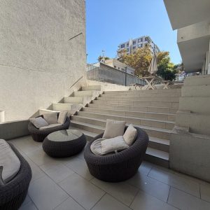 Venta moderno y amplio dpto. en Sucre / Pedro de Valdivia / Ñuñoa full