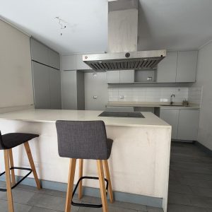 Venta moderno y amplio dpto. en Sucre / Pedro de Valdivia / Ñuñoa full