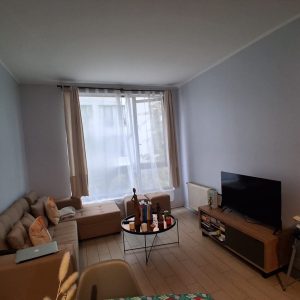 Venta dpto. como nuevo en Plaza de Asís/ Las Condes / Cantagallo full