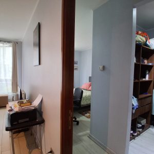 Venta dpto. como nuevo en Plaza de Asís/ Las Condes / Cantagallo full