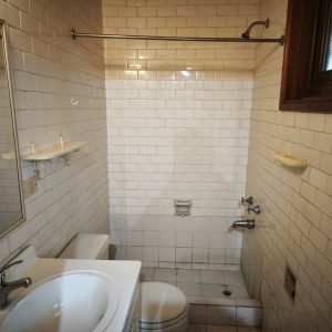 Amplia Casa Habitacional o Comercial en Exclusivo Sector de Osorno | 4 Dormitorios | Quincho | 218 m² Construidos full