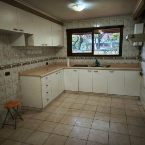 Amplia Casa Habitacional o Comercial en Exclusivo Sector de Osorno | 4 Dormitorios | Quincho | 218 m² Construidos full
