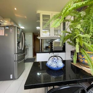 Venta  exclusivo dpto. en condominio | Carolina Rabat | Sta. María Manquehue | Vitacura full
