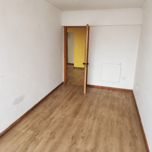 Oficina en Arriendo Cerca de Plaza de Armas | 2 oficinas más recepción | estacionamiento | Osorno full