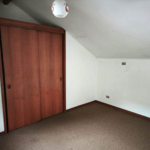 Amplia Casa Habitacional o Comercial en Exclusivo Sector de Osorno | 4 Dormitorios | Quincho | 218 m² Construidos full