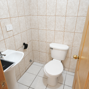Oficina en Arriendo Cerca de Plaza de Armas | 2 oficinas más recepción | estacionamiento | Osorno full