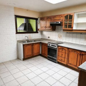 Venta hermosa casa calle Victoria con Pedro Montt / Osorno full