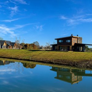 Exclusivo Condominio con Club House y Lagunas a Solo 11 Minutos (14 km) de Osorno full