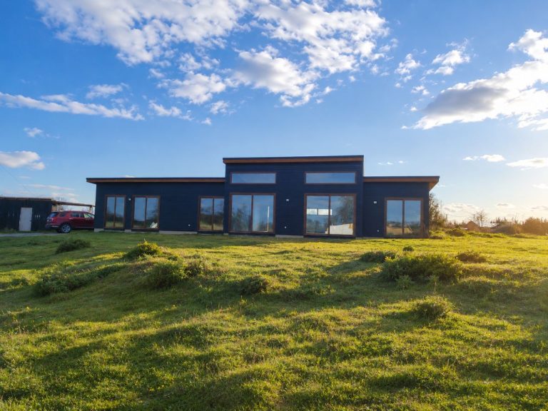 Venta Casa Nueva, 4 Dormitorios / Parcela / Camino a Puerto Octay / Osorno