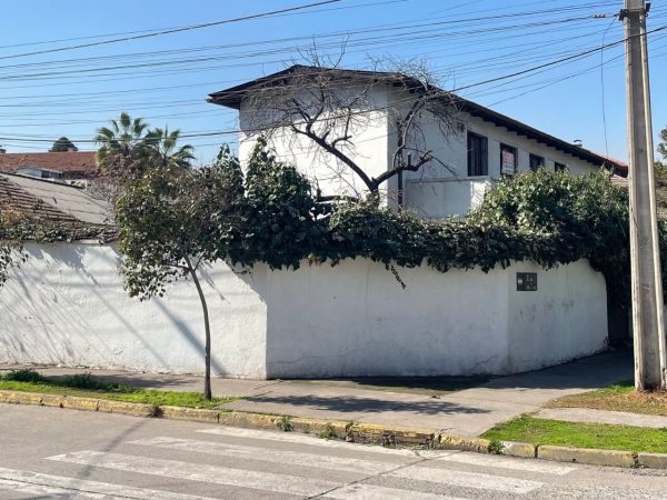Venta Casa Esquina / 438 m² Terreno / 233 m² Construidos / Ñuñoa