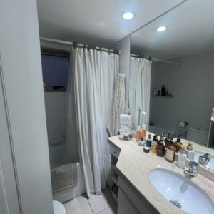 Arriendo Impecable Depto.  Capitan Crosbie / Hnos. Cabot / Kennedy / Las Condes full