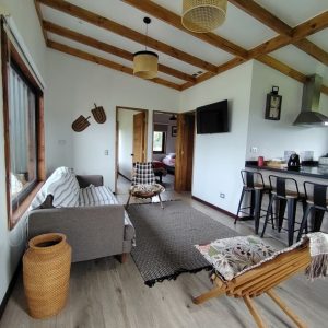 Venta Casa en Parcela 5.000 m² / 2 Dormitorios + 1 Baño / Condominio – Río Negro / Región de Los Lagos full