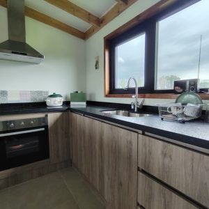 Venta Casa en Parcela 5.000 m² / 2 Dormitorios + 1 Baño / Condominio – Río Negro / Región de Los Lagos full
